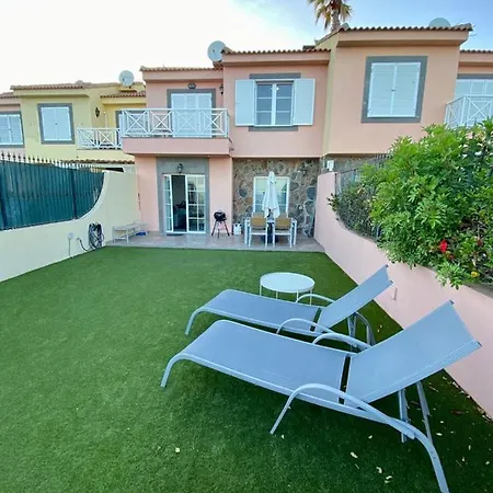 Santa Ana Suites 24