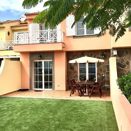 Villa Santa Ana Suites 24